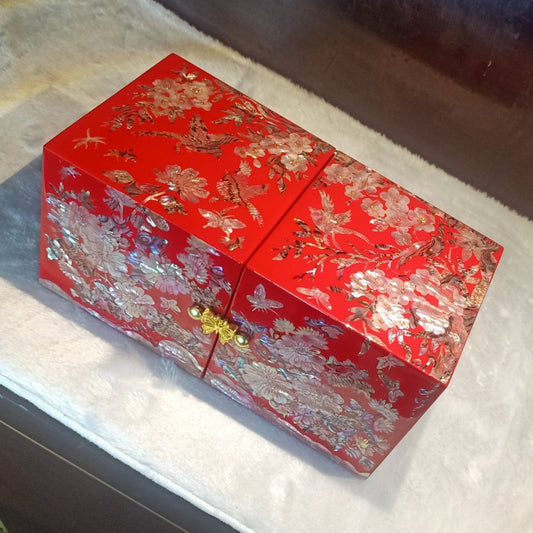 [Living Heritage] Gilded Floral Brocade Double-Door Vermilion Lacquer Jewelry Box