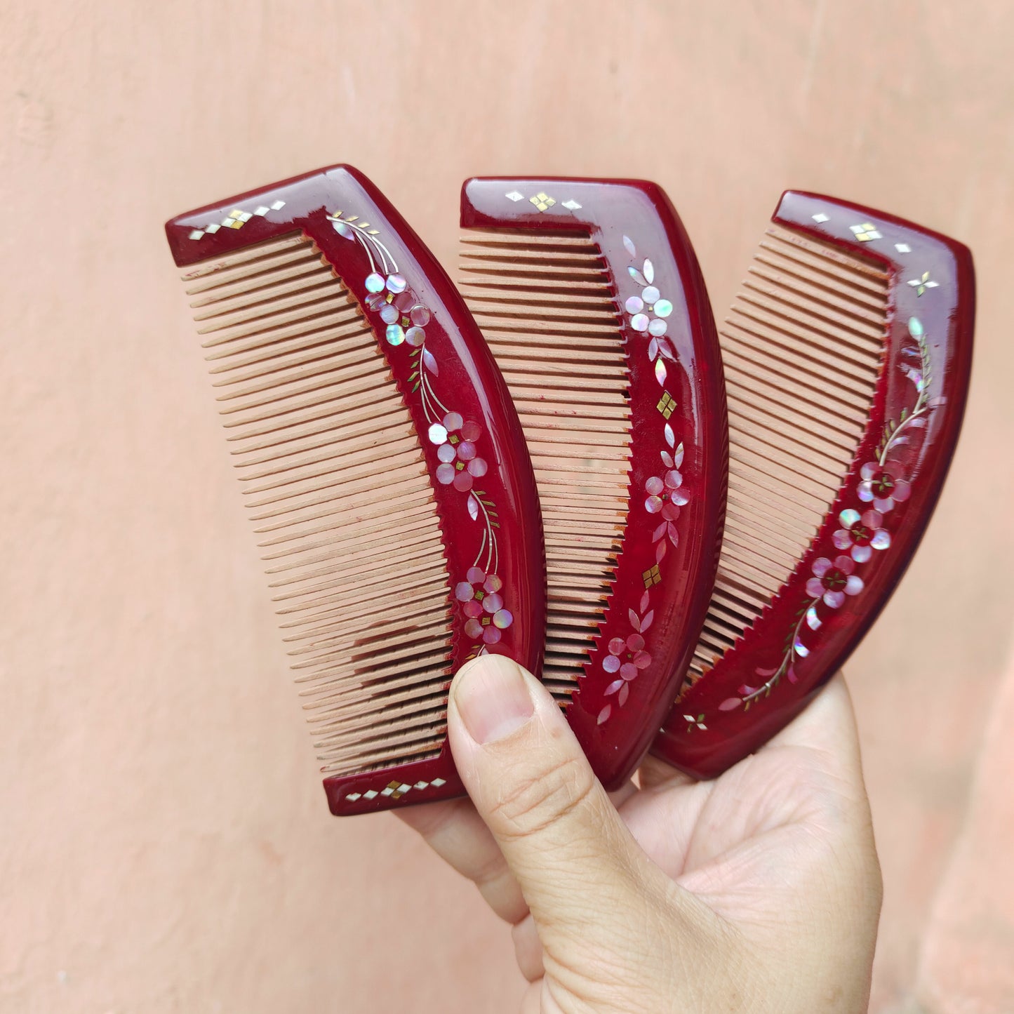 [Living Heritage] Crescent Mahogany & Shell Inlay Comb