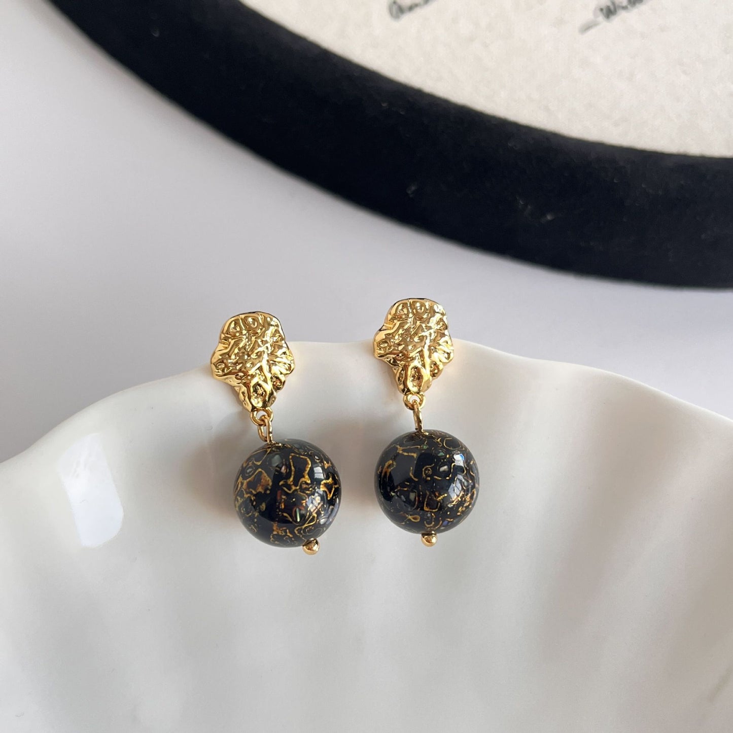 [Living Heritage] Molten Gilt & Lacquer Bead Drop Earrings