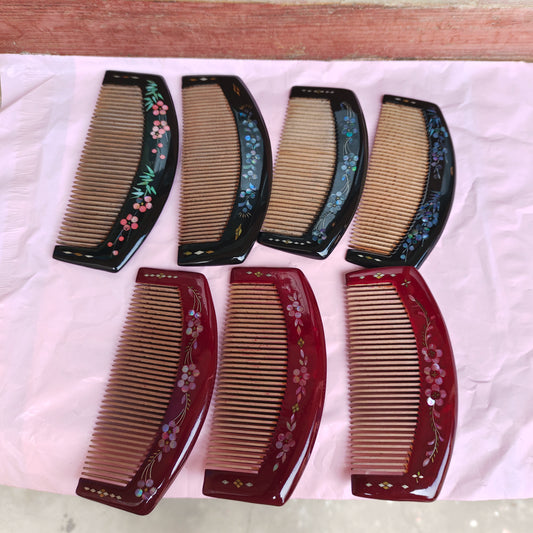 [Living Heritage] Crescent Mahogany & Shell Inlay Comb