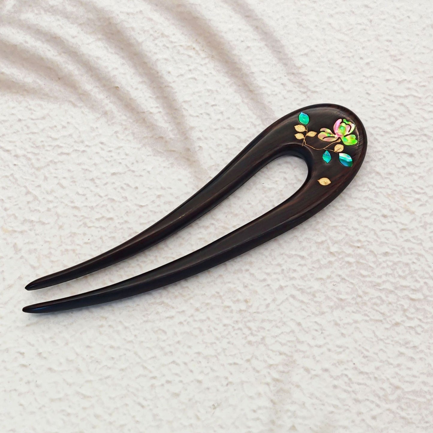 [Living Heritage] Floral Lacquer & Mother-of-pearl Inlay Sandalwood Hair Fork